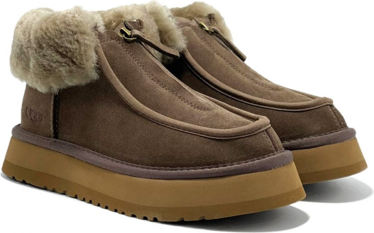 UGG Funkette Platform Boots Cappuccino